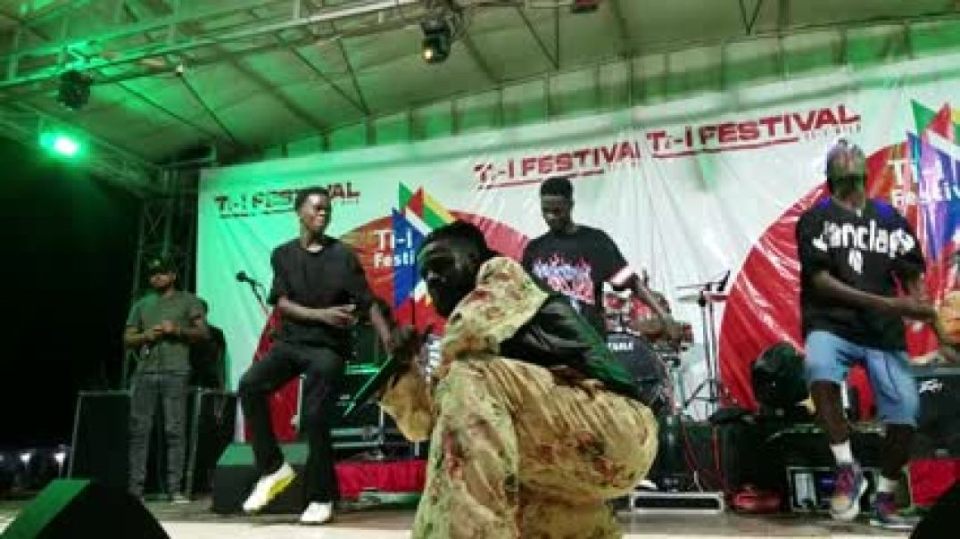 ⁣Chanson "BAMARA" chantée par les artistes Le DÔGÔ, Ley Kartel et Chegue Centrale au TÎ-Ï 
